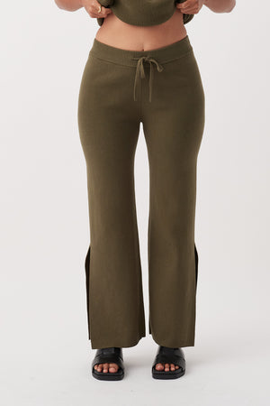 arcaa movement - ria pant - olive