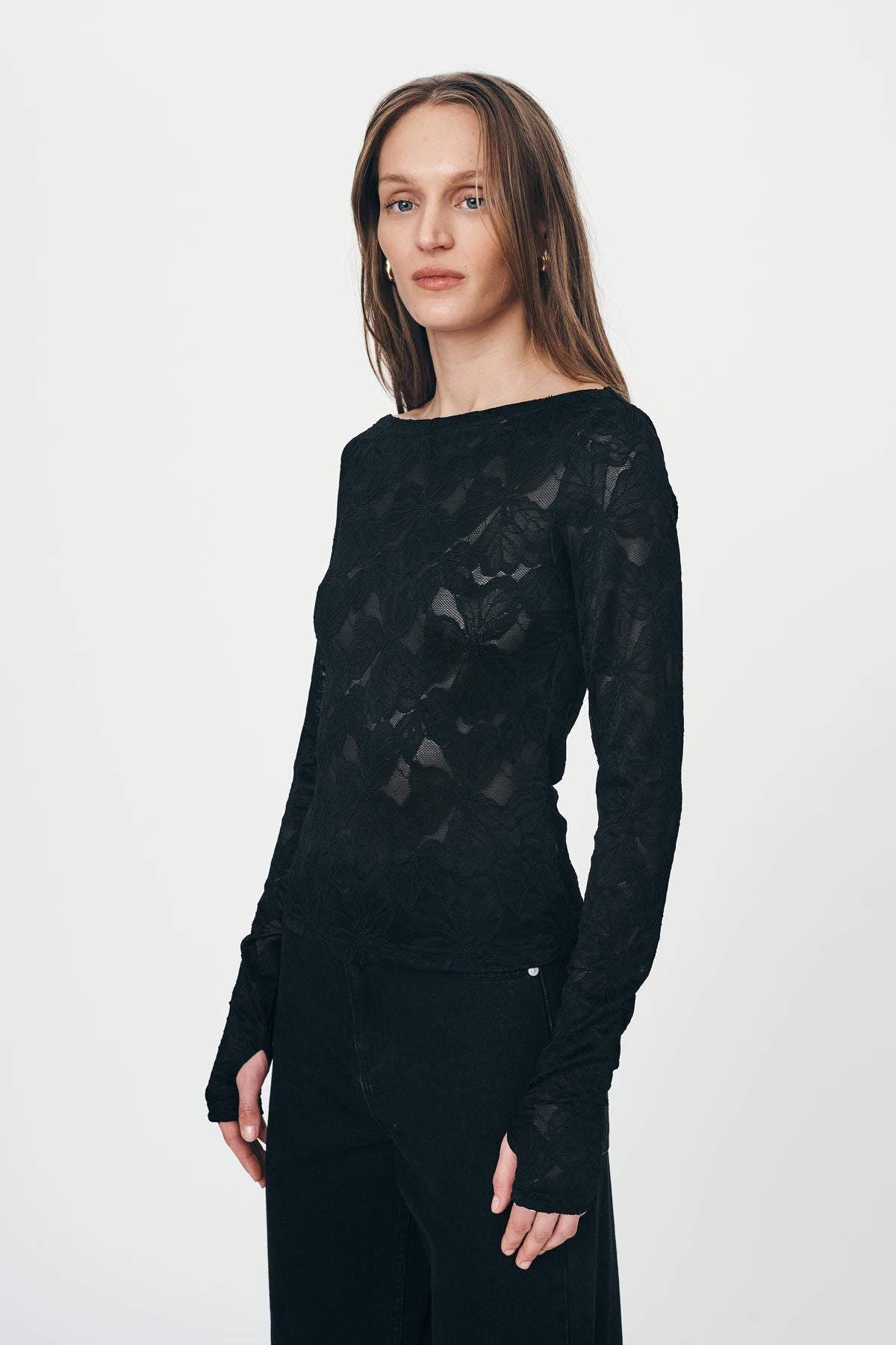 rowie the label - samantha lace top - noir