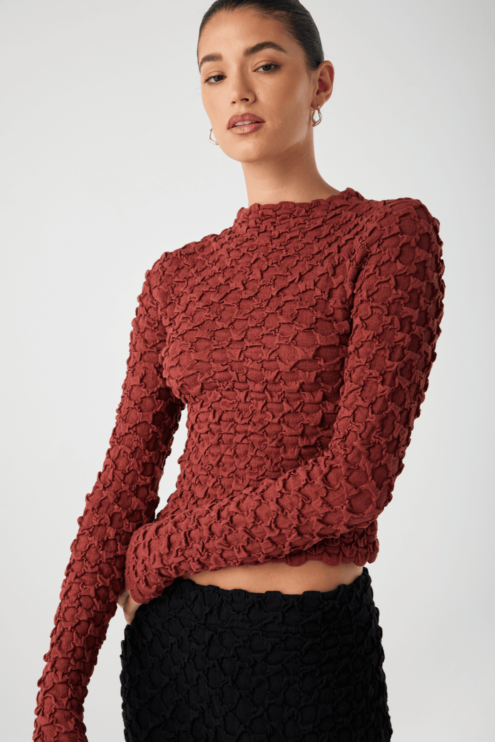 arcaa movement - suvi high neck top - half red