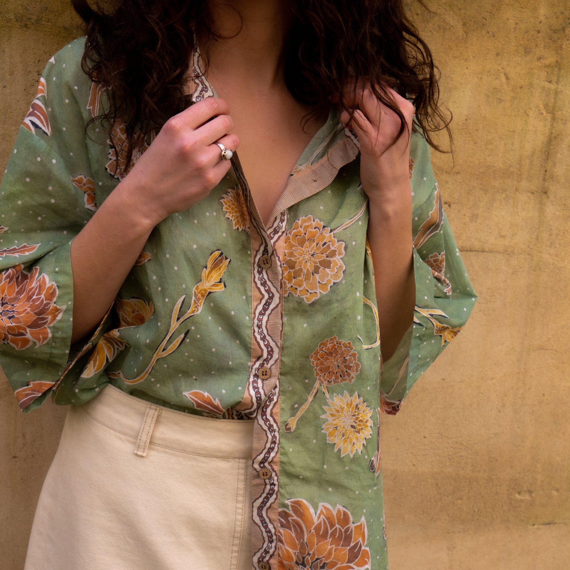 wandering folk - dahlia shirt - moss