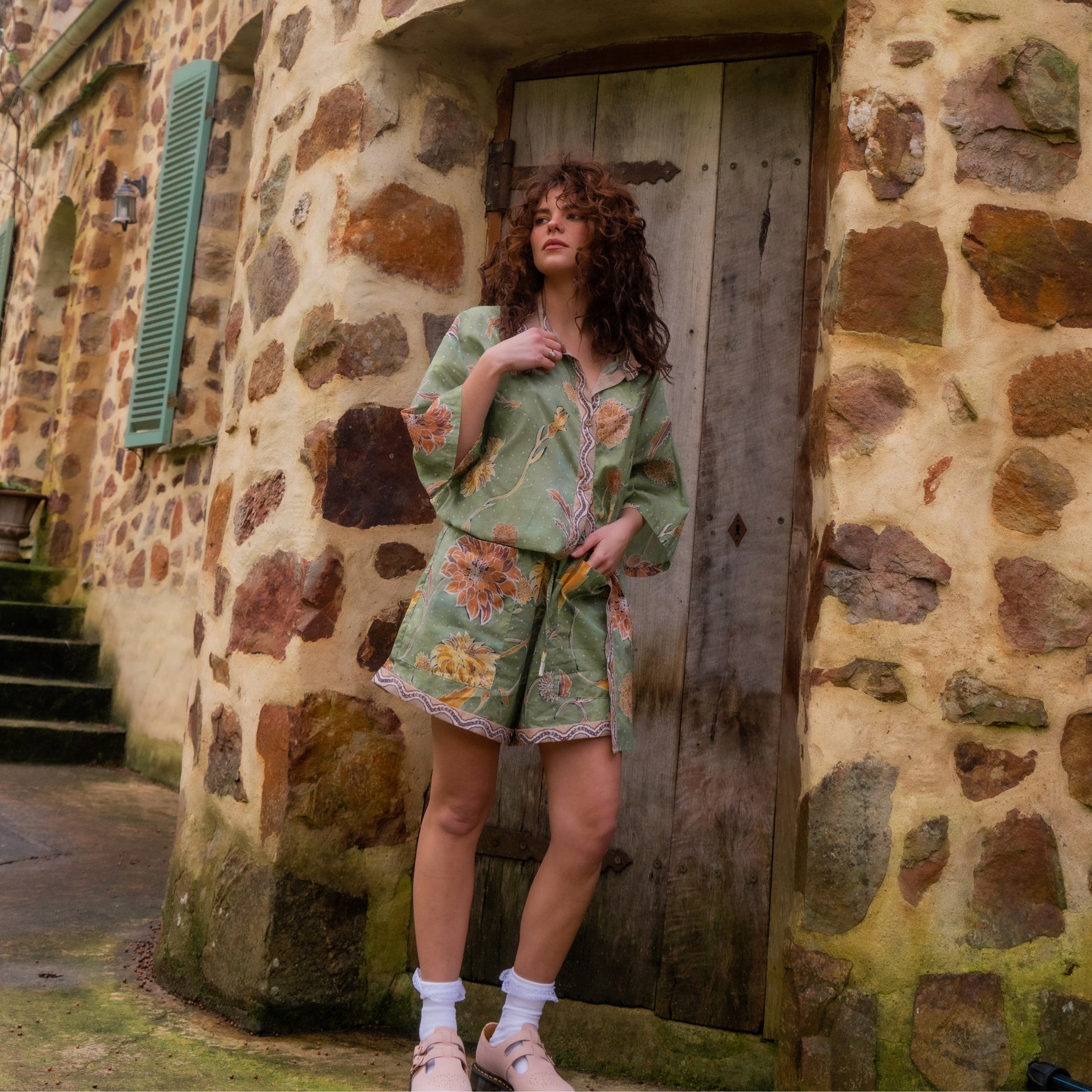 wandering folk - dahlia shirt - moss