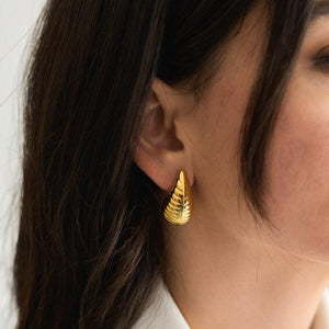 indigo & wolfe - leila earrings - gold