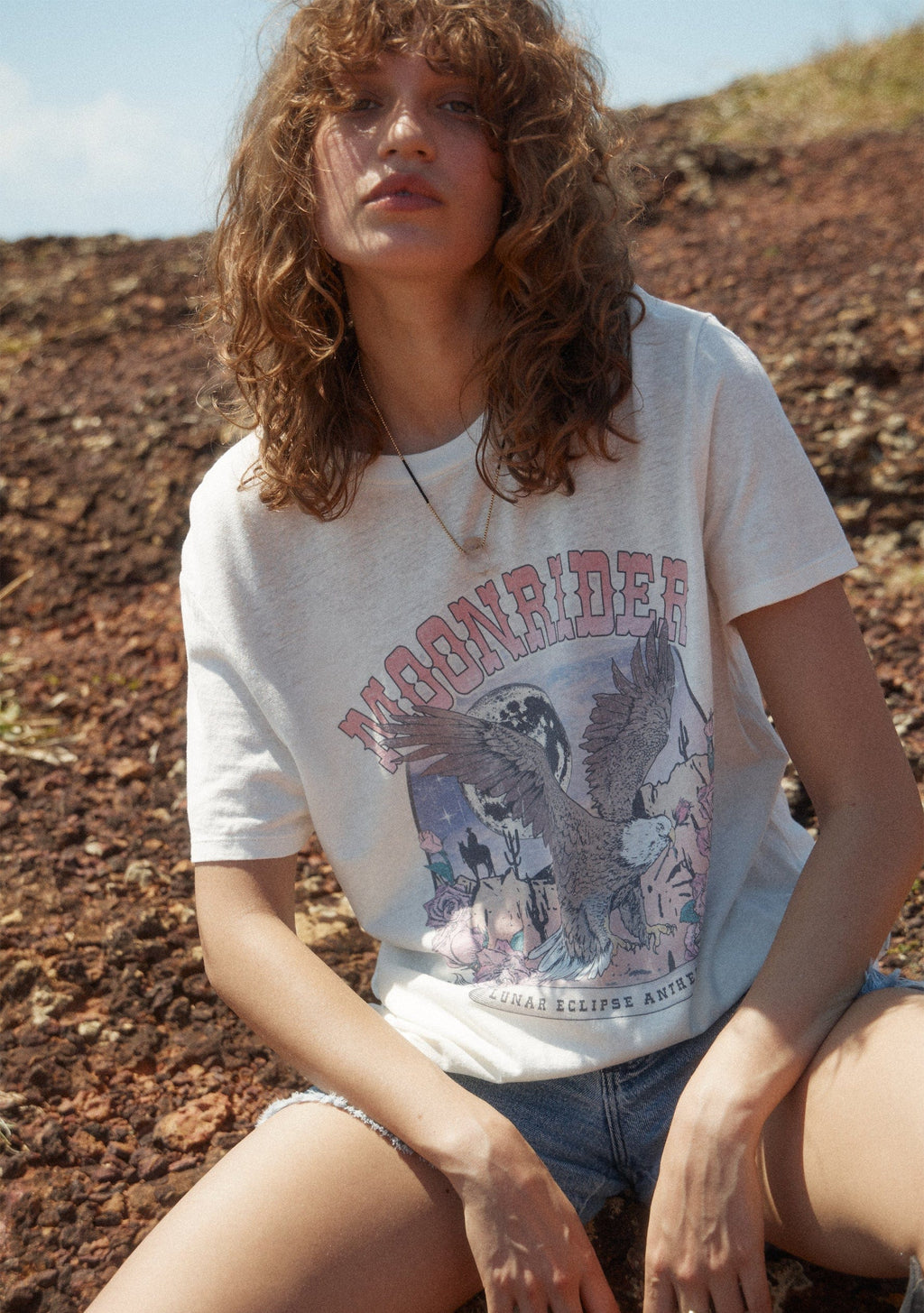 auguste - moonrider classic tee - off white