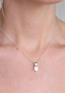 tonimay - amie moonstone necklace - silver