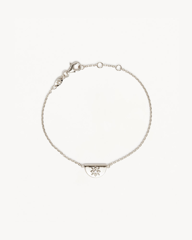by charlotte - lotus bracelet - silver