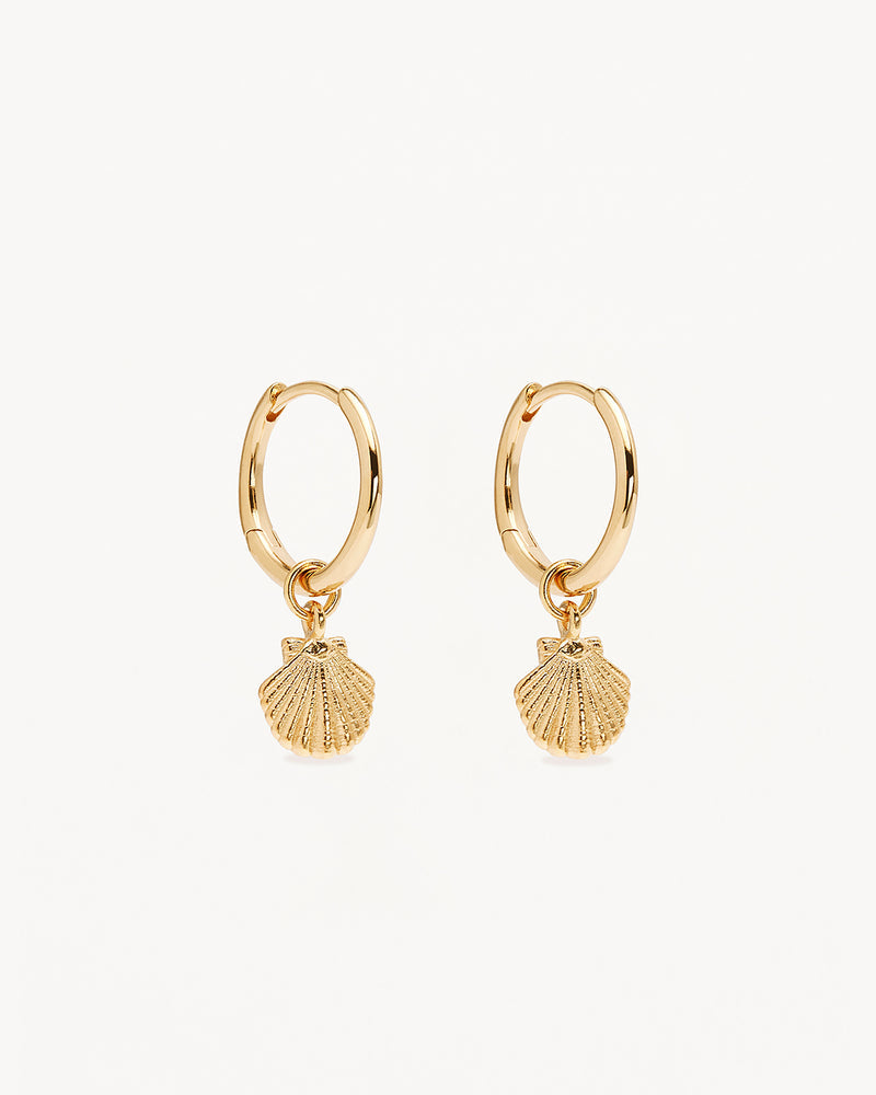 by charlotte - by the shore shell hoops - gold