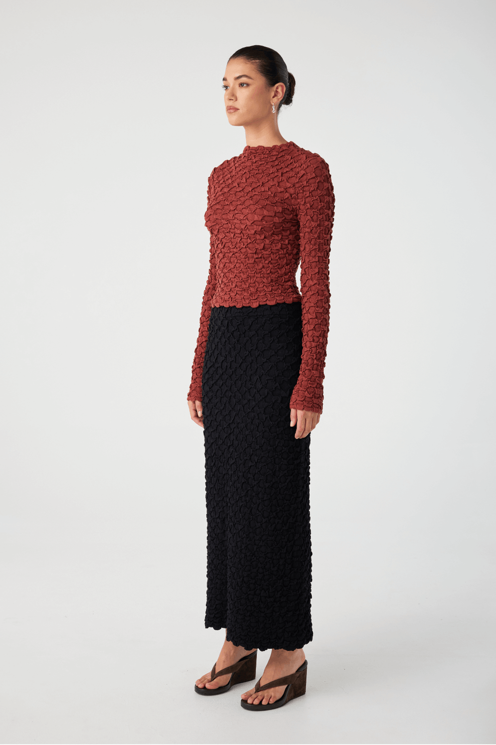 arcaa movement - suvi high neck top - half red