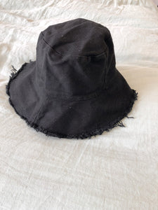 salty shadows - canvas hat - black